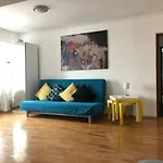 Green Apartment