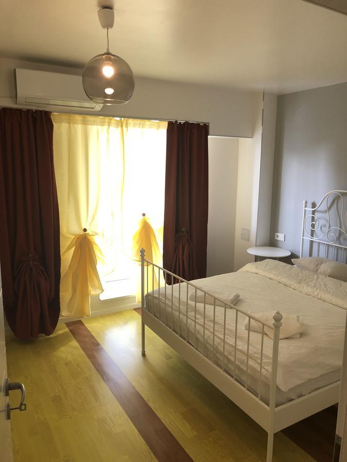 Green Apartment *