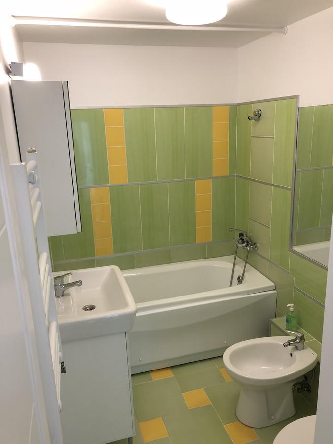 Green Apartment