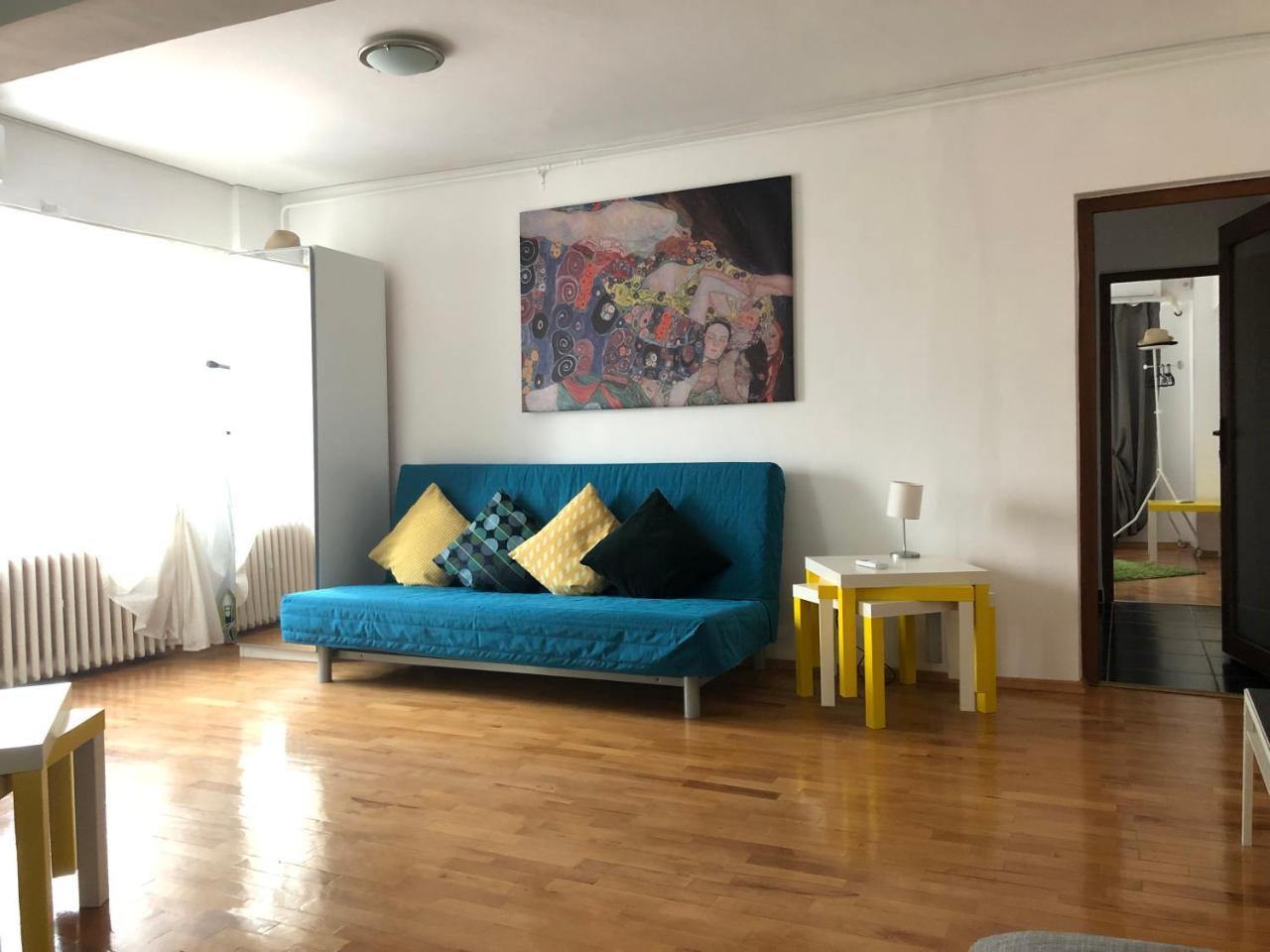 Green Apartment *