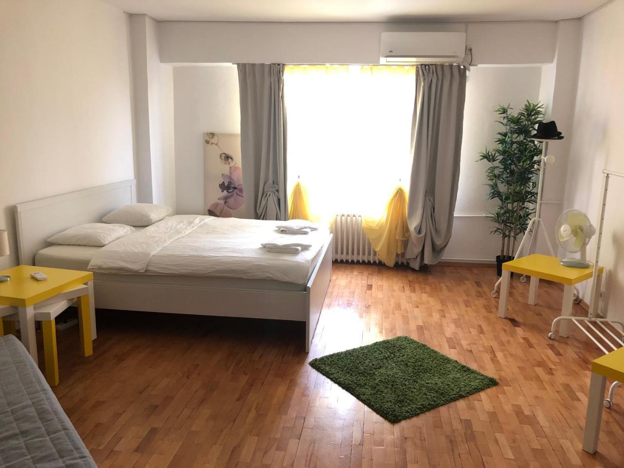 Green Apartment *